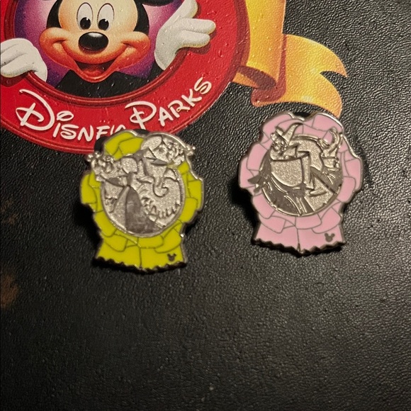Disney bedknobs and broomsticks trading Pins - Picture 1 of 2
